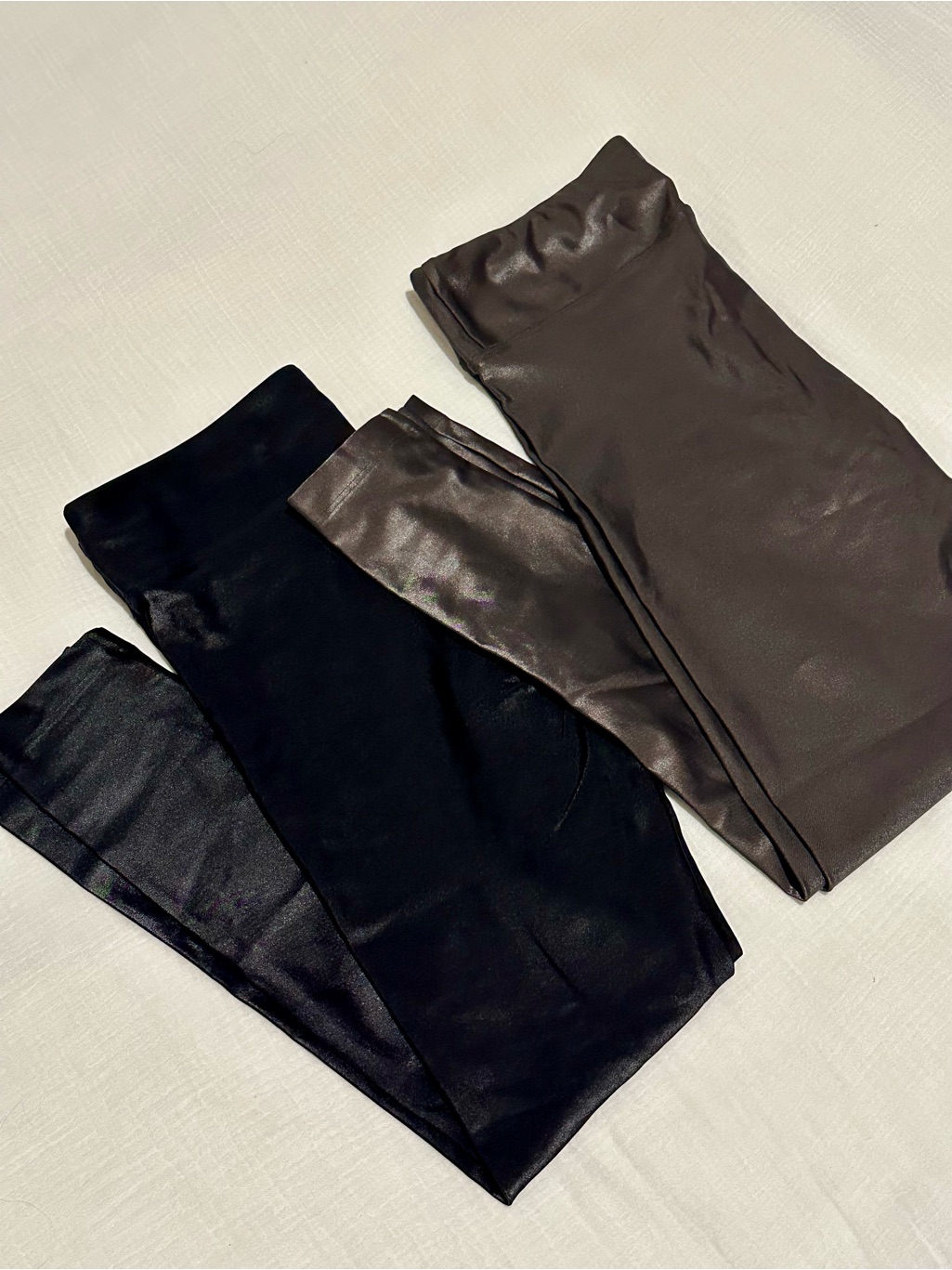 2 Pairs Of Koral Lustrous Infinity Cropped Legging - Black And Lead - Size M